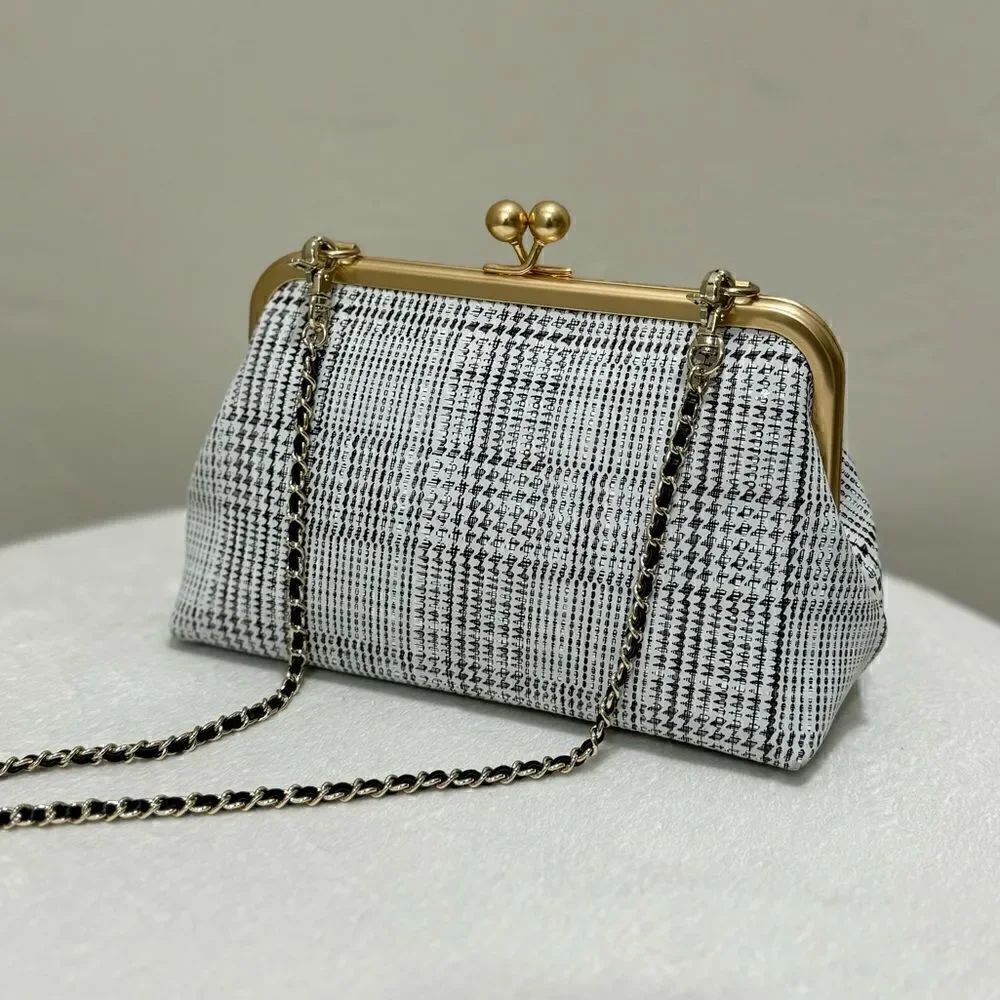 Handmade Genuine Leather Kisslock Clutch/Wristlet/Shoulder Bag & 2 Chain Styles